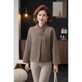 Women'S Stylish Jacket with Chinese Elements, Featuring Toggle Buttons, Hidden Pockets, Long Sleeves, a Small Stand Collar, And a Comfortable, Elegant Design That Enhances a Fair Complexion.